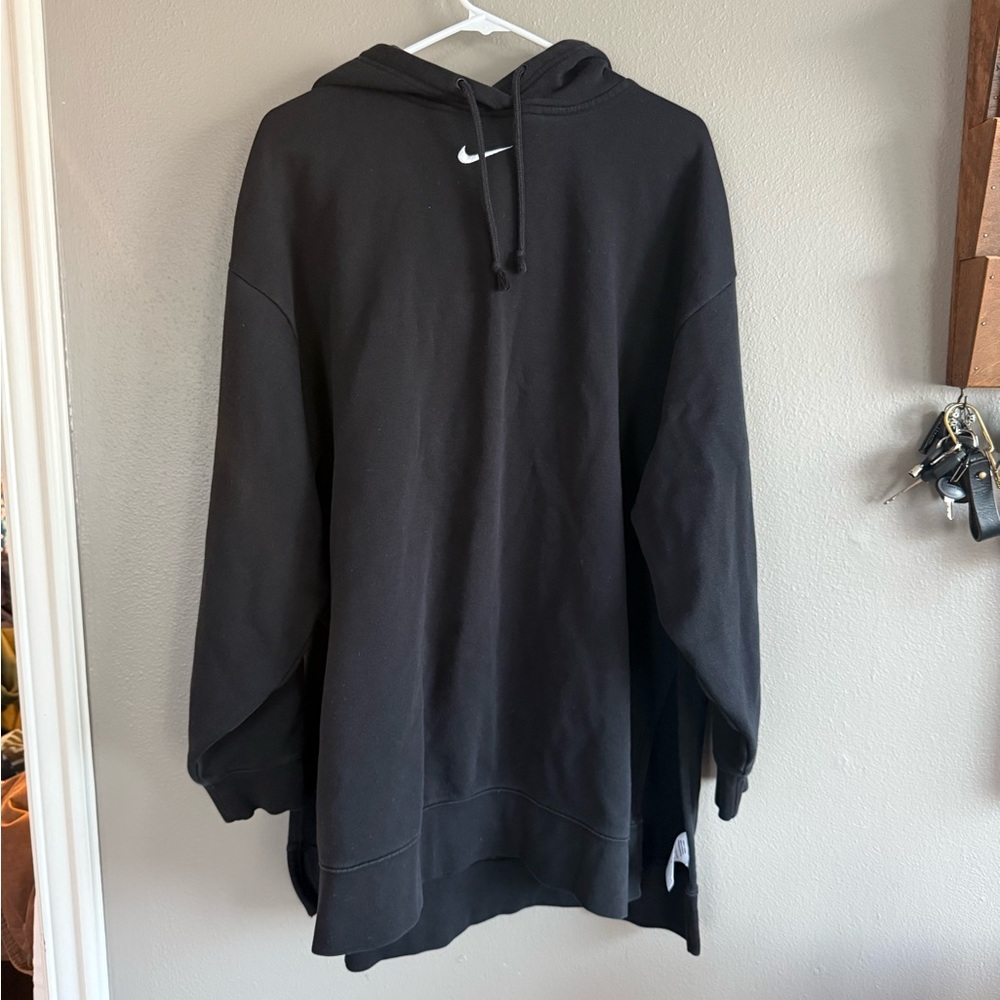 Nike Oversized Black Hoodie - Size Medium - side slits- hood